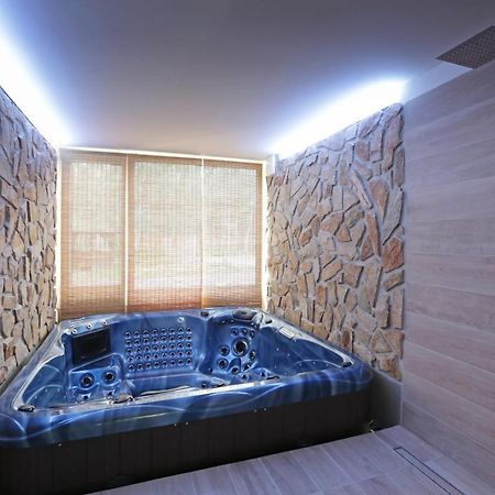 Wellness Penzion Kristýna - Áčko Hrádek nad Nisou Exterior foto