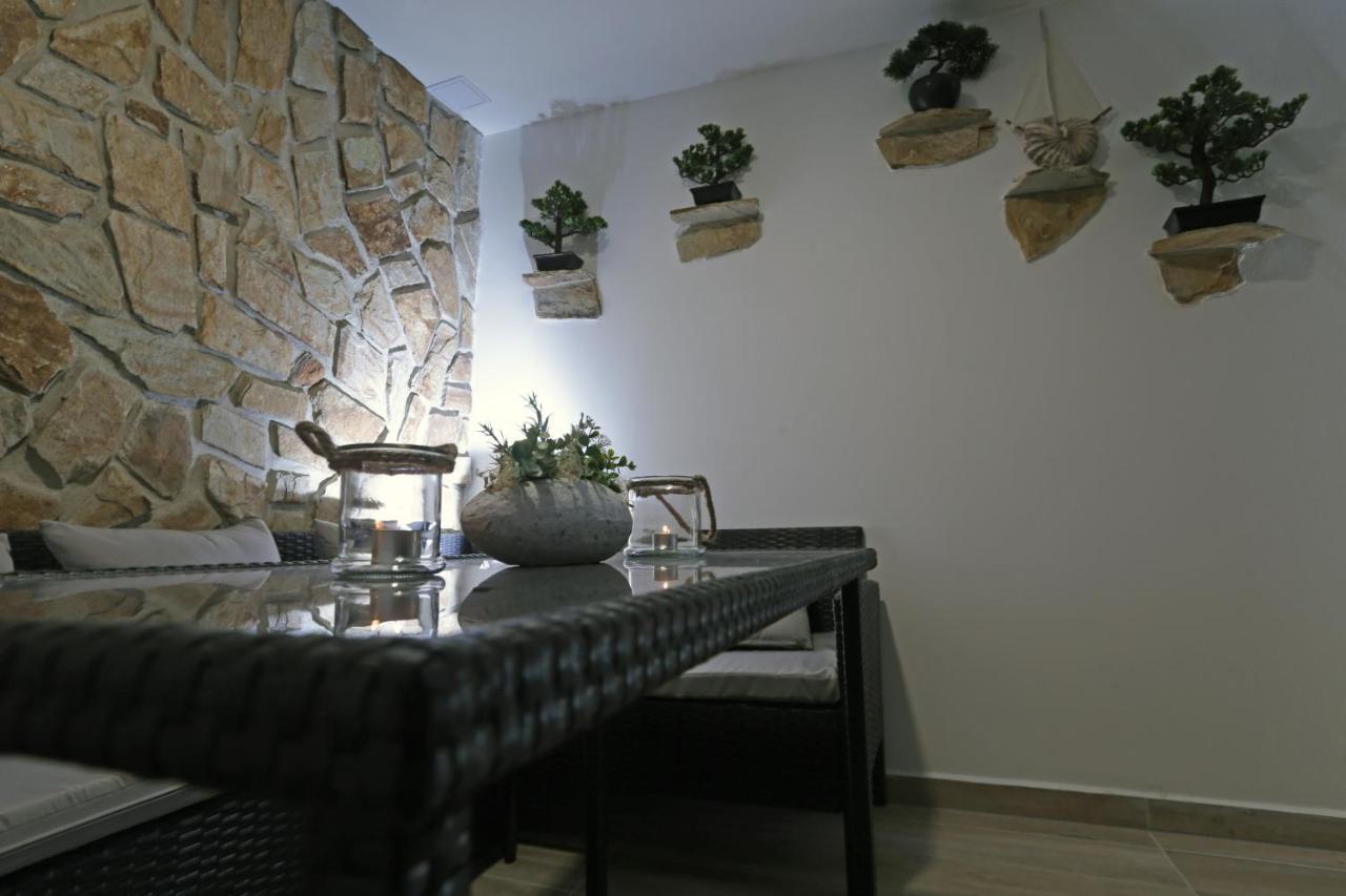 Wellness Penzion Kristýna - Áčko Hrádek nad Nisou Exterior foto